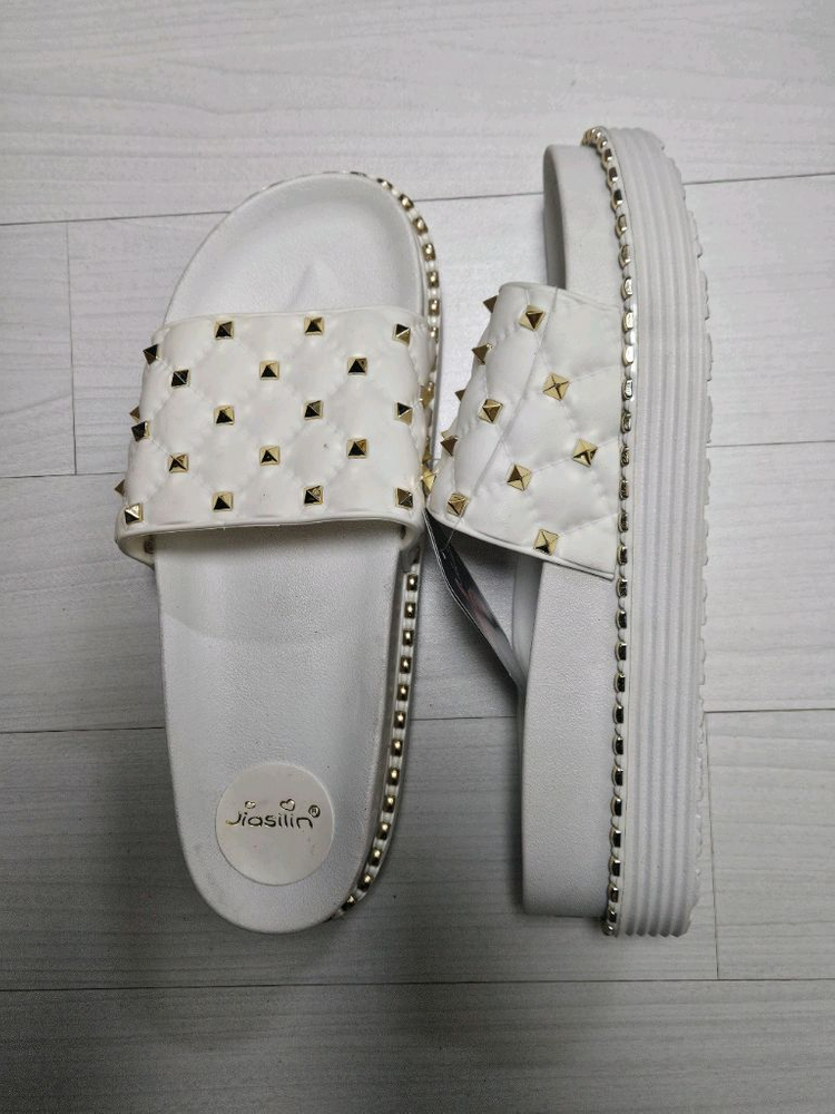 급매 새상품) 골드징 슬리퍼 여성 샌들 245--1