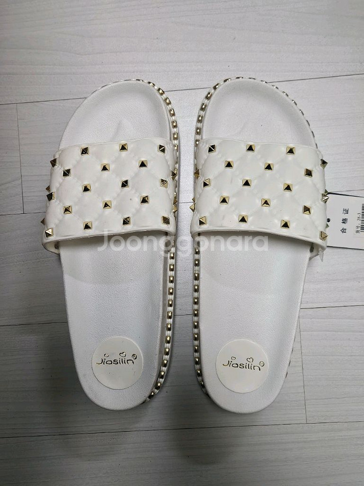 급매 새상품) 골드징 슬리퍼 여성 샌들 245--0