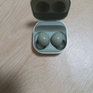 갤럭시 버즈2 올리브