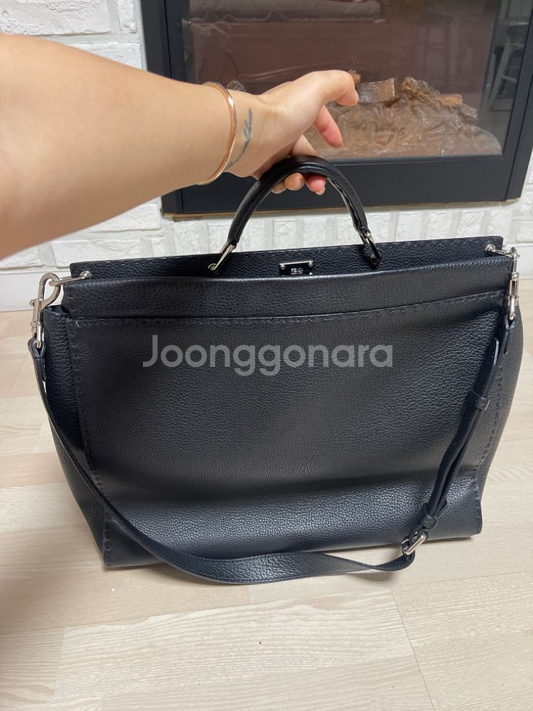 펜디 피카부 토트 탑 핸드백--1