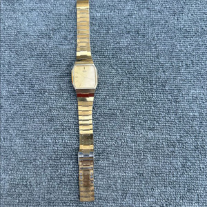 빈티지 SEIKO 쿼츠 남성용 시계 (사파이어 글라스)