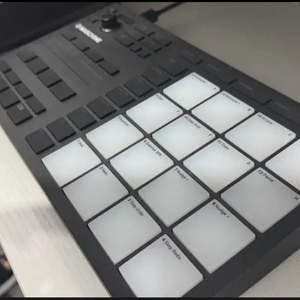 maschine micro mk3 판매합니다