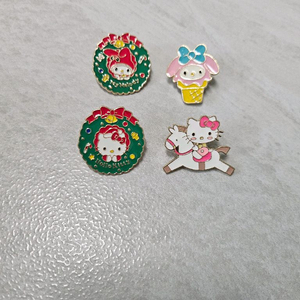 산리오 키티&마이멜로디 뱃지 4종 (새상품)