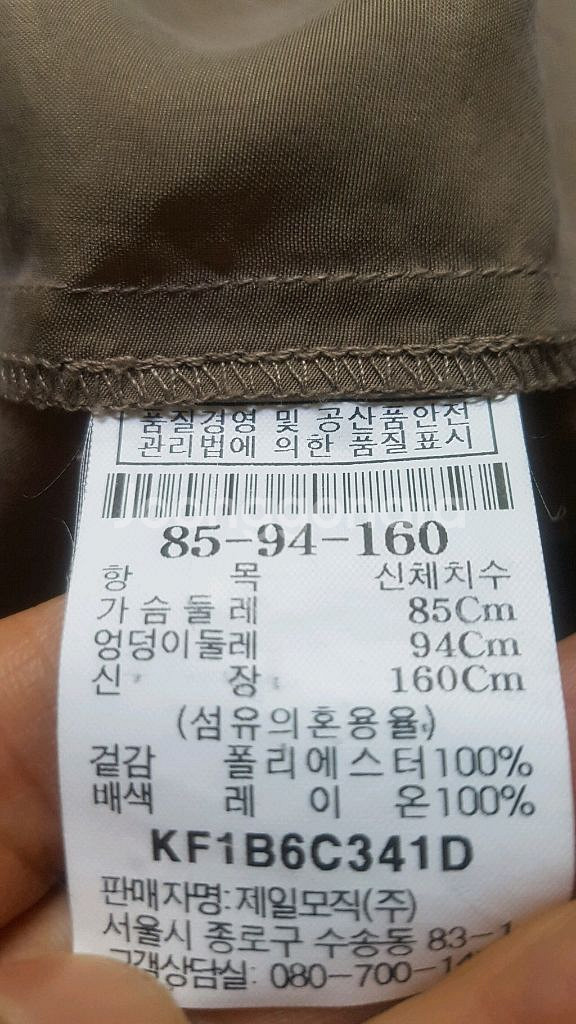 KUHO 민소매 실크느낌 블라우스--9