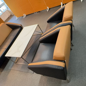 사무실애서 사용하던 쇼파 이미지