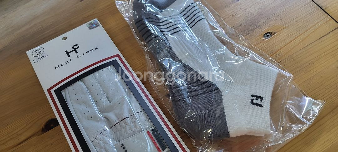 여성골프장갑+FJ골프양말 세트판매 ㅡ새상품--1