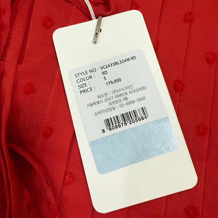 보카바카 레드 민소매 블라우스 판매! 이미지