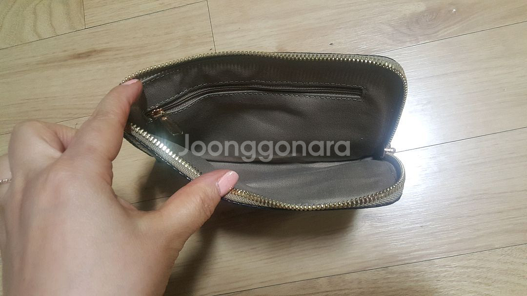 쿠론 파우치 새거--1