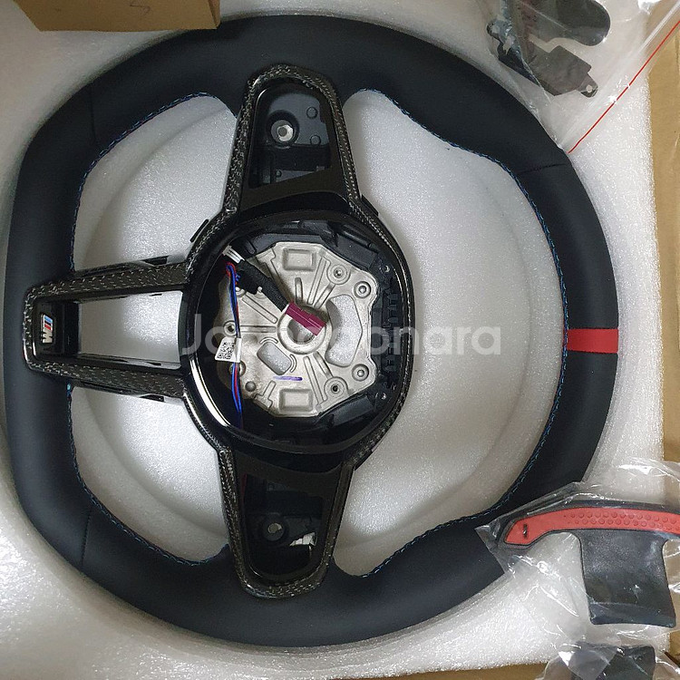새상품 BMW 가죽 탄소섬유 카본핸들 패들시프트--1