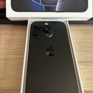 아이폰16프로 1Tb 1테라 새제품급