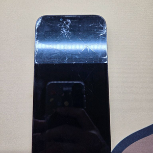 아이폰 13프로 128gb 스크린 깨짐