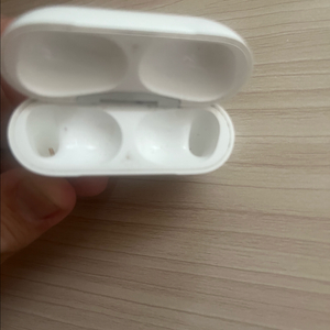 에어팟 프로 1세대 본체
