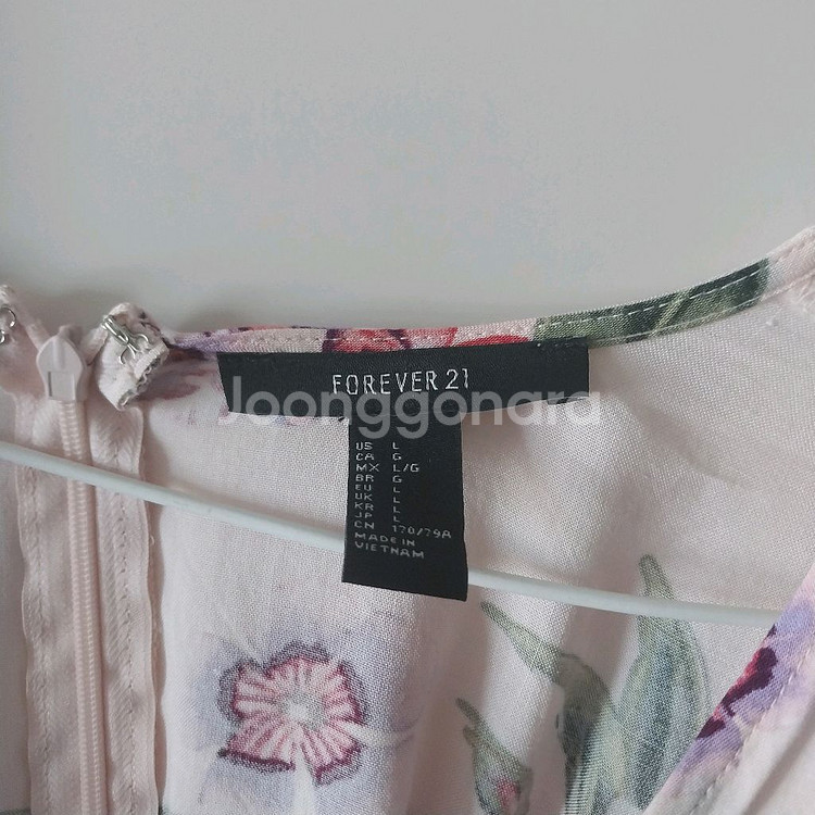 FOREVER21 플라워 롬퍼 L--2