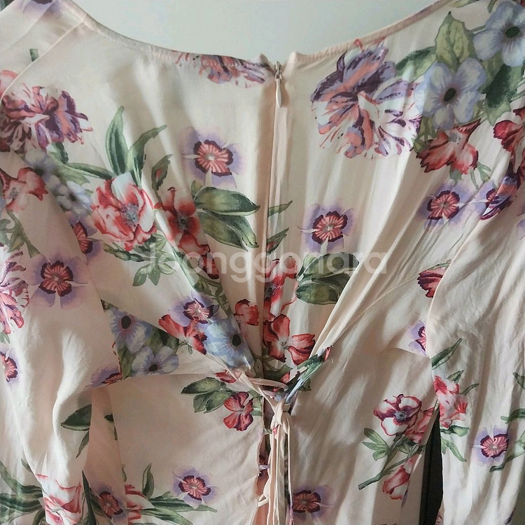 FOREVER21 플라워 롬퍼 L--1