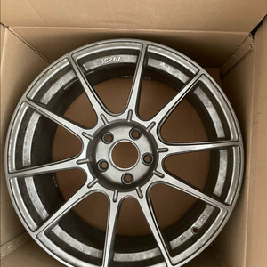 SSR GTX01 19인치 휠 한대분 판매합니다