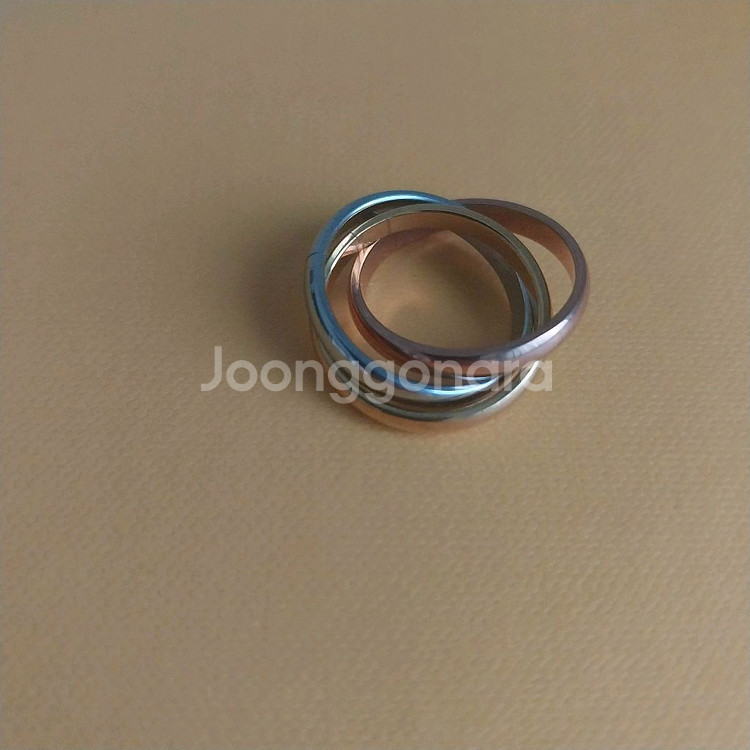 고급스러운 트리니티 반지--1