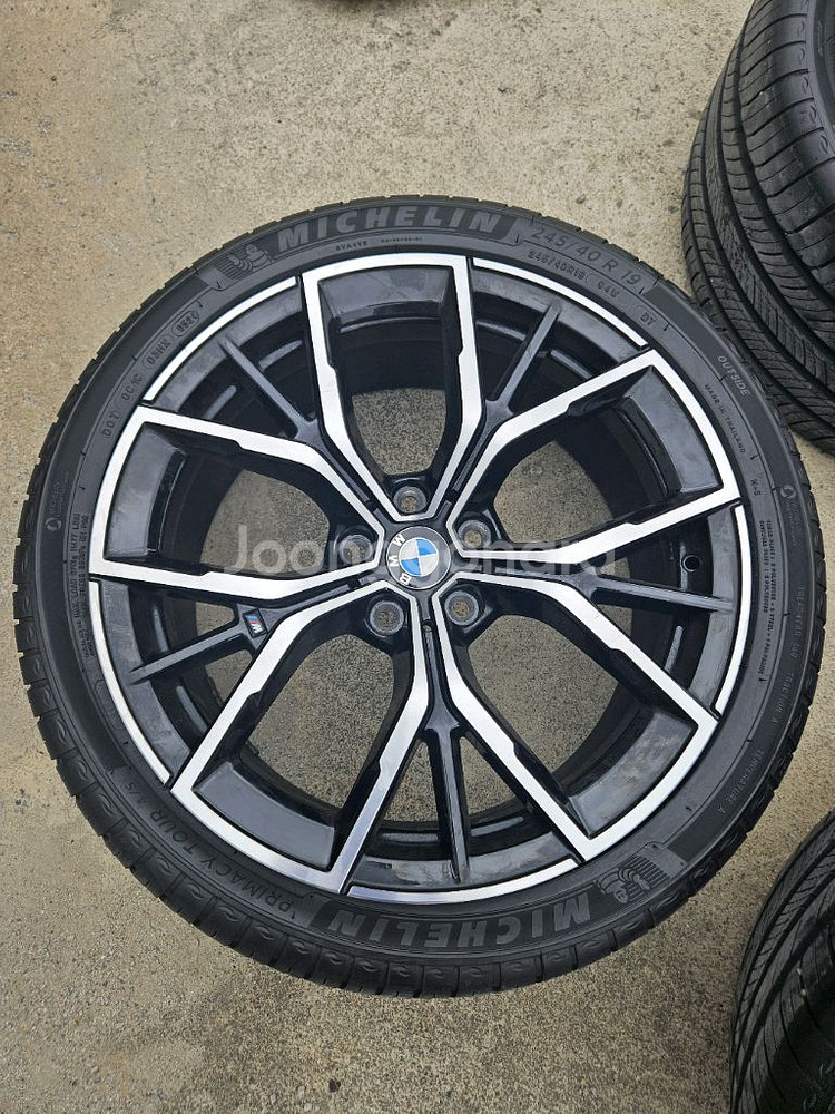 BMW G30 530i 순정 M휠 + 타이어 세트 판--2