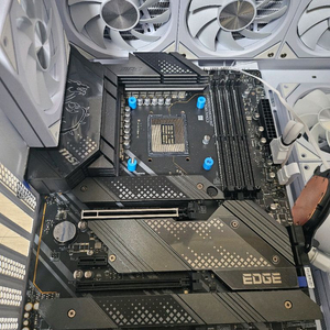 메인보드 MSI MAG Z690 EDGE WIFI D5