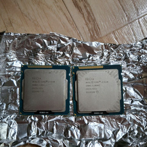 CPU i3 2개 RAM 메모리 PC3 4개