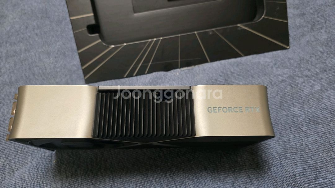 RTX 4090 FE 전시용 방열판--3