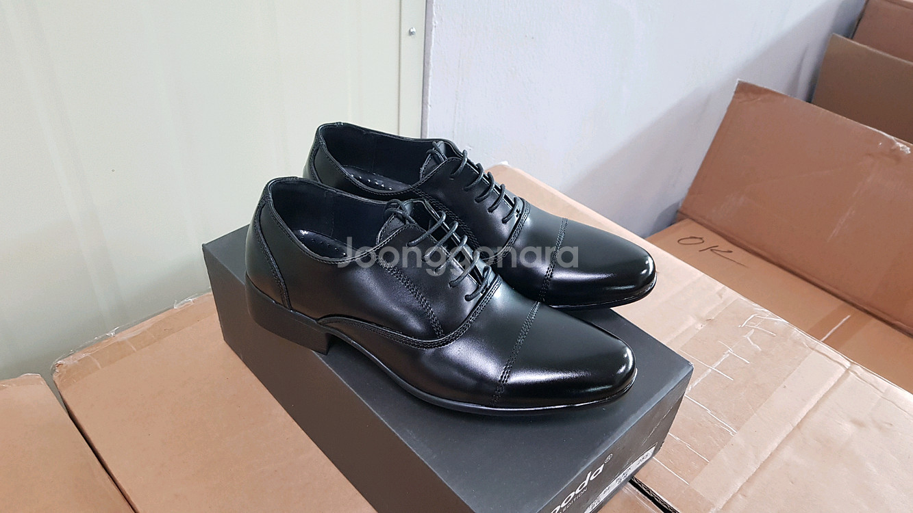소가죽 남성구두 15,000원 입니다 (250~275)--0