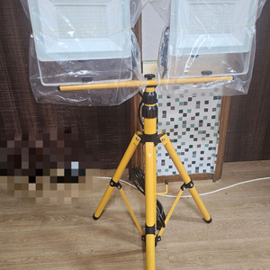 LED스탠드 대형투광기210W ( 택배비별도)