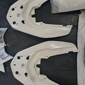 PCX125 중고부속 (리어커버)