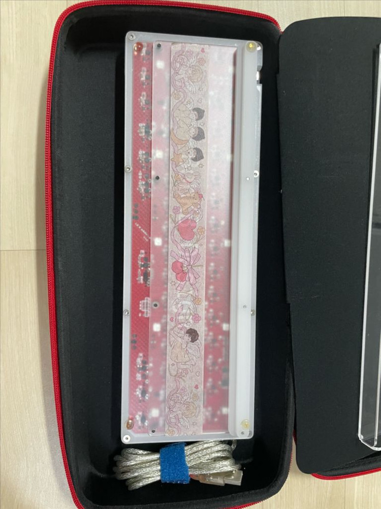 커스텀아크릴660배열키보드 이미지