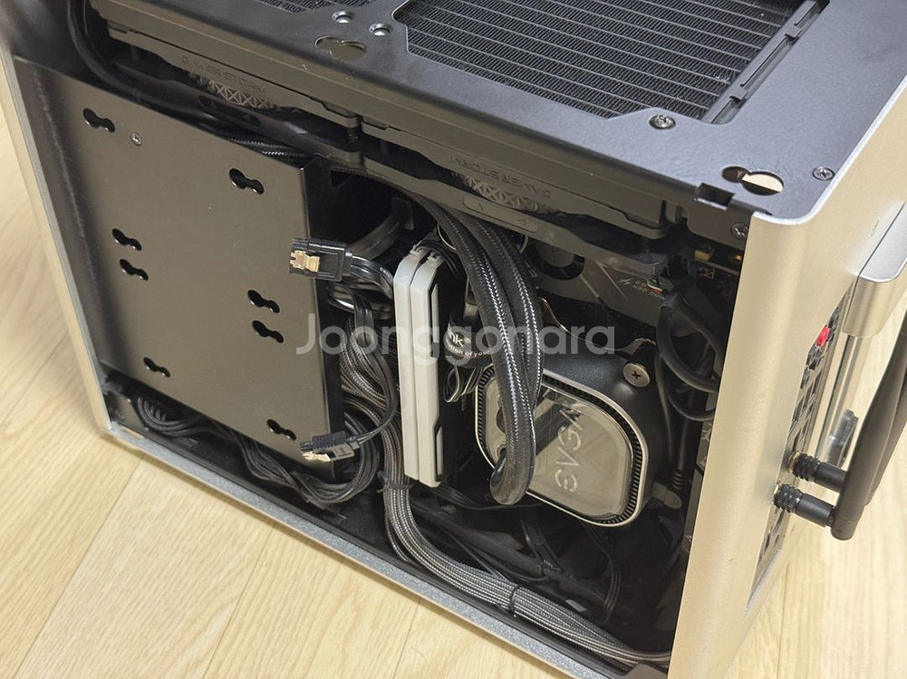 sff 미니itx 본체 5900x / 2070s 64g--6