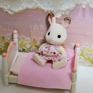 실바니안 인형,침대 (택비만 받고 나눔)