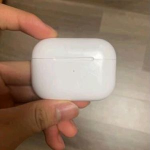 에어팟 프로 2세대 급처합니다. 정품 무하자 단품이며,