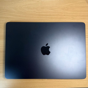 MacBook Air M2 13.6인치 / 8GB