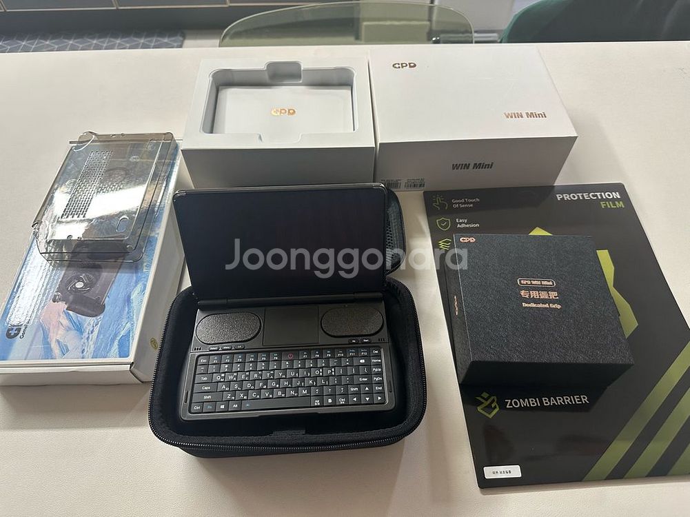 (UMPC) GPD WIN MINI 8840U 32G--0