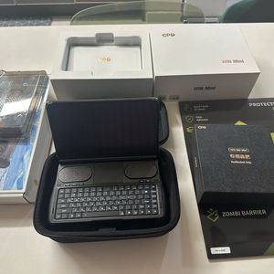 (UMPC) GPD WIN MINI 8840U 32G