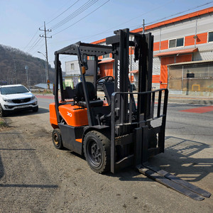 두산 3톤 D30S-3 중고지게차 2001년식
