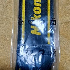 니콘 넥스트랩 D5