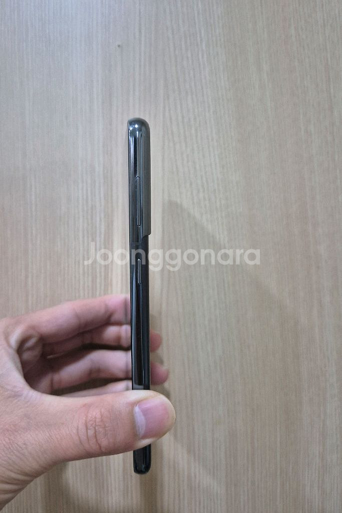 갤럭시S21 블랙 256G자급제 팝니다--2