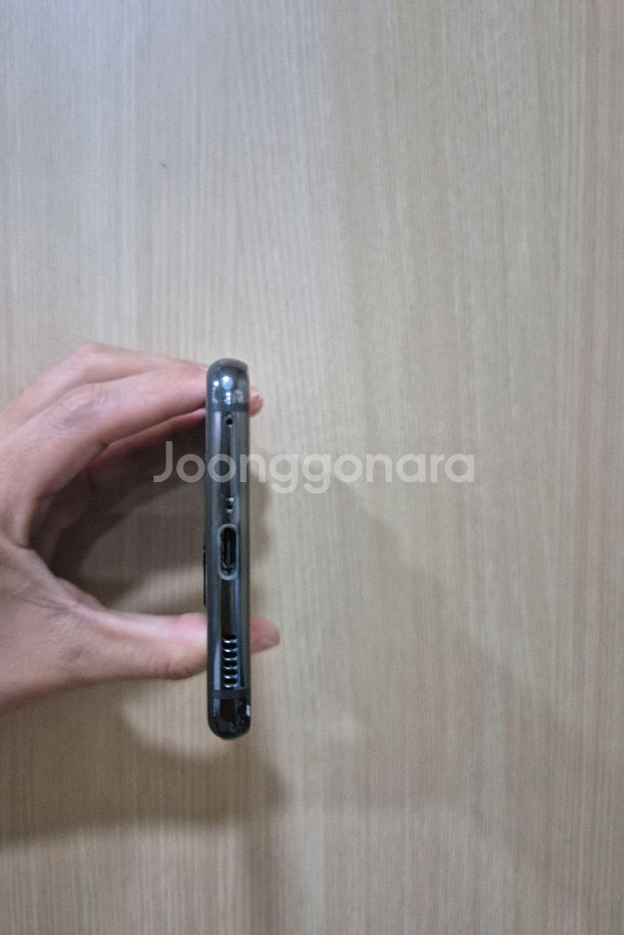 갤럭시S21 블랙 256G자급제 팝니다--5