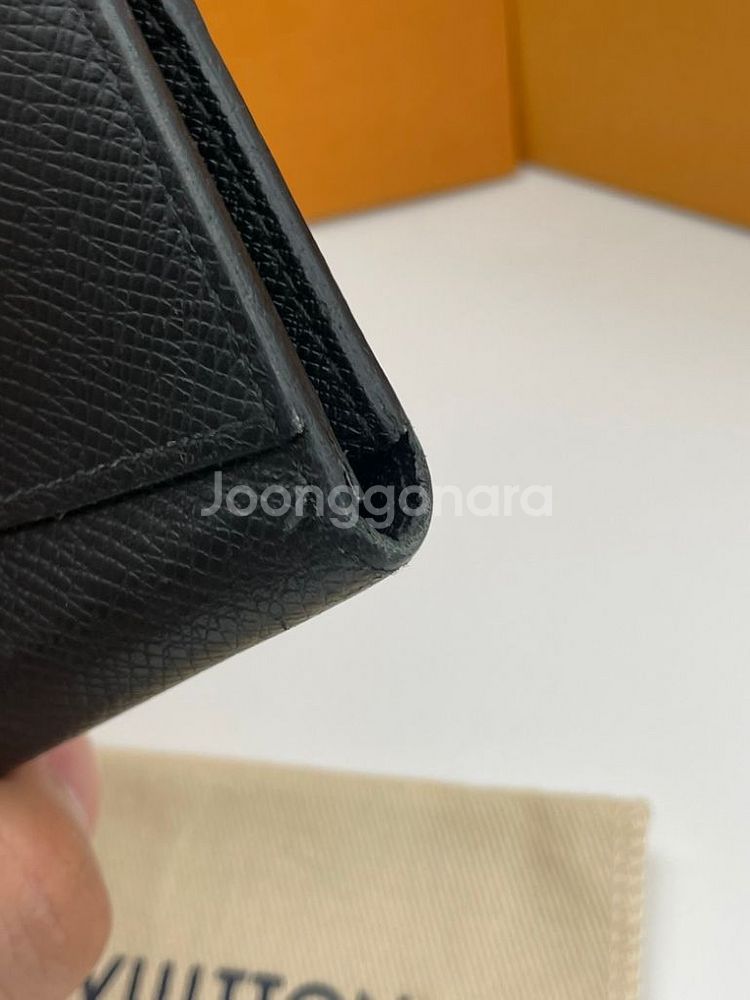 [ 정품/ 풀구성 ] 루이비통 타이가 오거나이저 블랙--7
