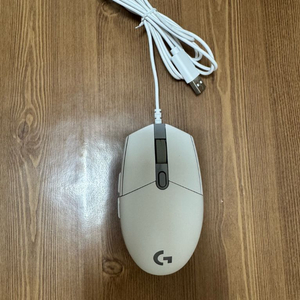 로지텍 g102 마우스