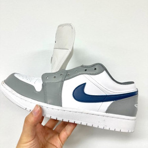 조던 로우 270