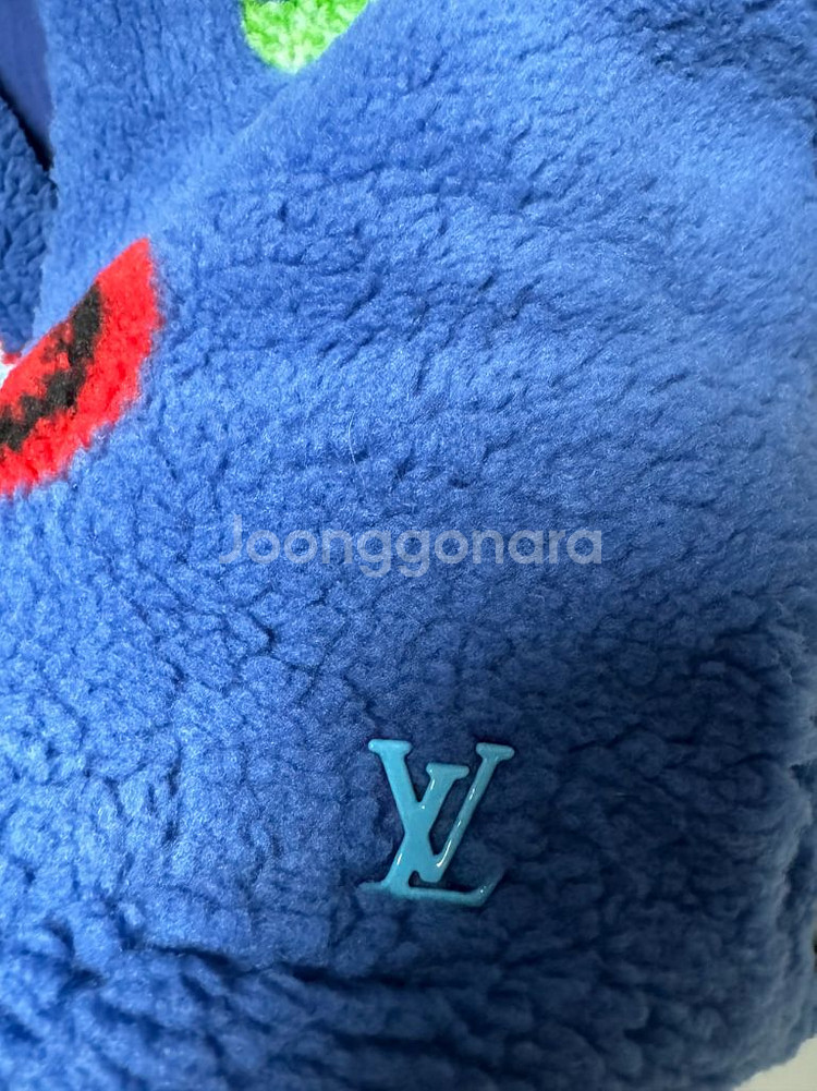 [ 새상품급 ] 루이비통 쿠사마X야요이 콜라보 플리스--2