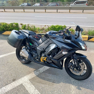 가와사키 z1000sx 17년식 4만3천키로 판매합니다