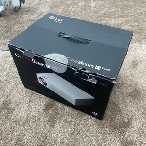 hu70la Lg 4k 빔 팝니다. ss급