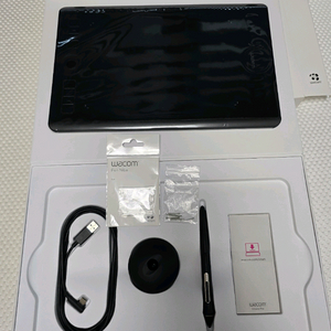 와콤 WACOM INTUOS PRO PTH-660타블렛