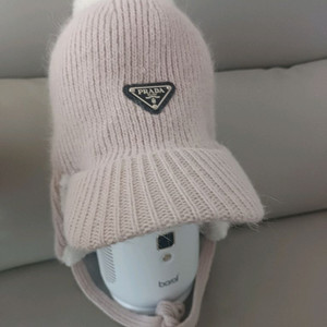 프라다 귀달이 겨울 모자