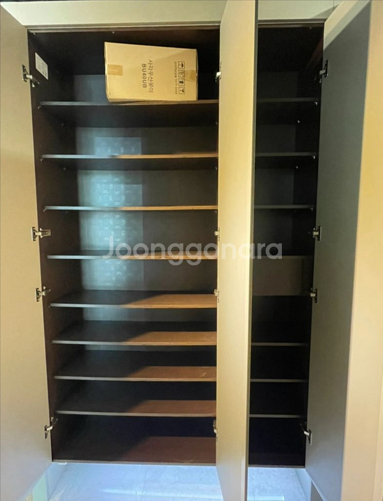 현대리바트 행잉 현관장 파격할인 선착순 판매--1