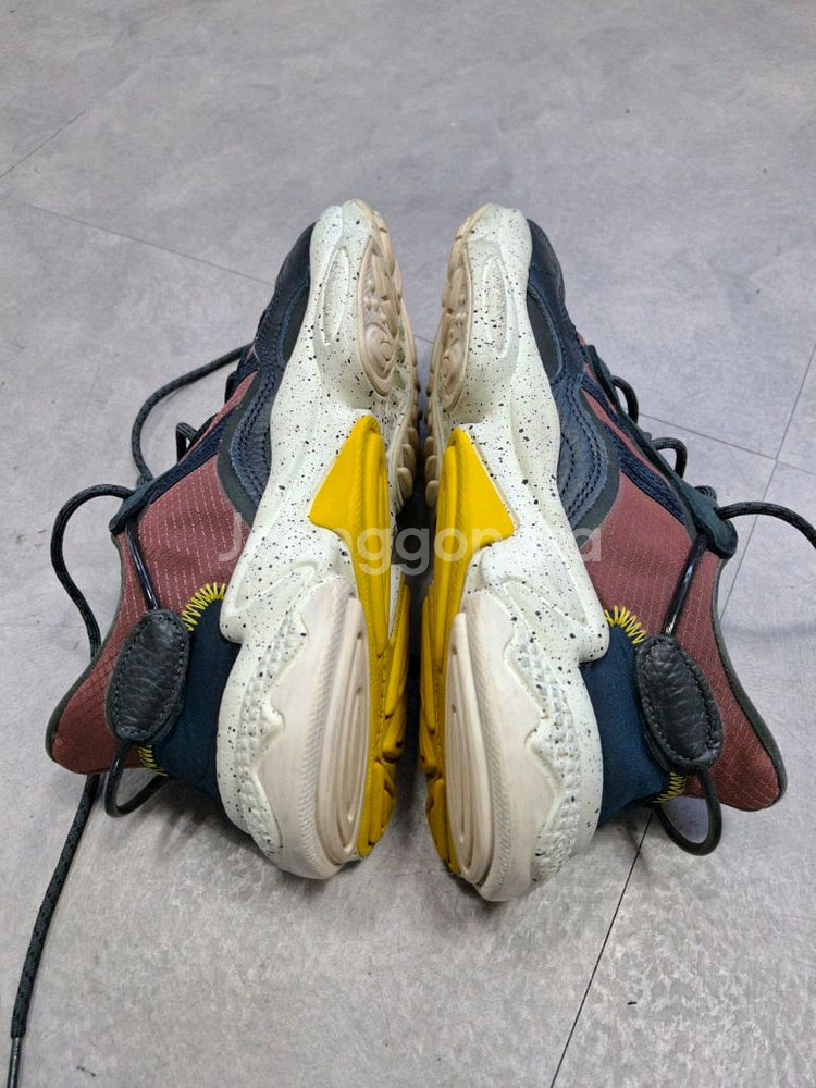아디다스 오즈위고 운동화 250-255--1
