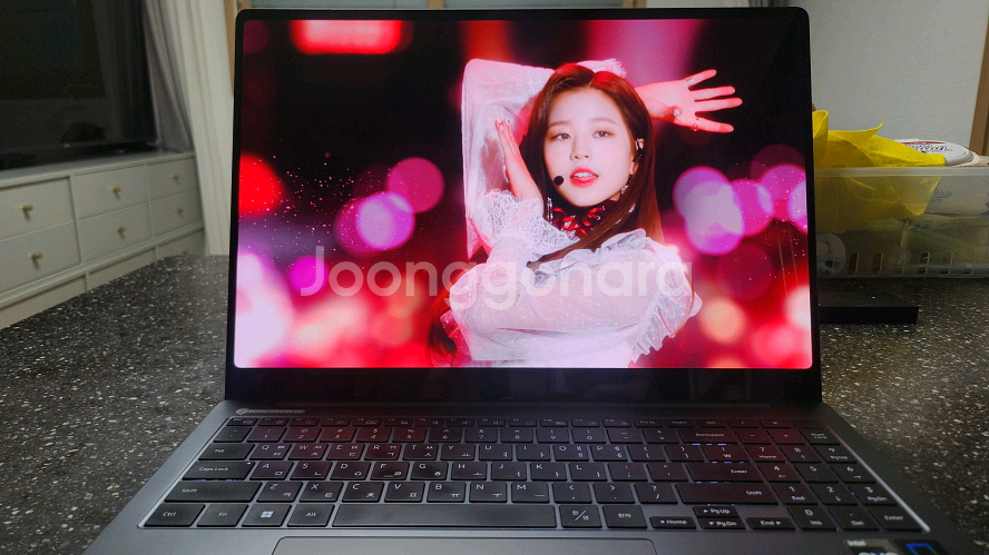 삼성 고성능 i7 갤럭시북 프로3/아몰레드2X/램32G--1