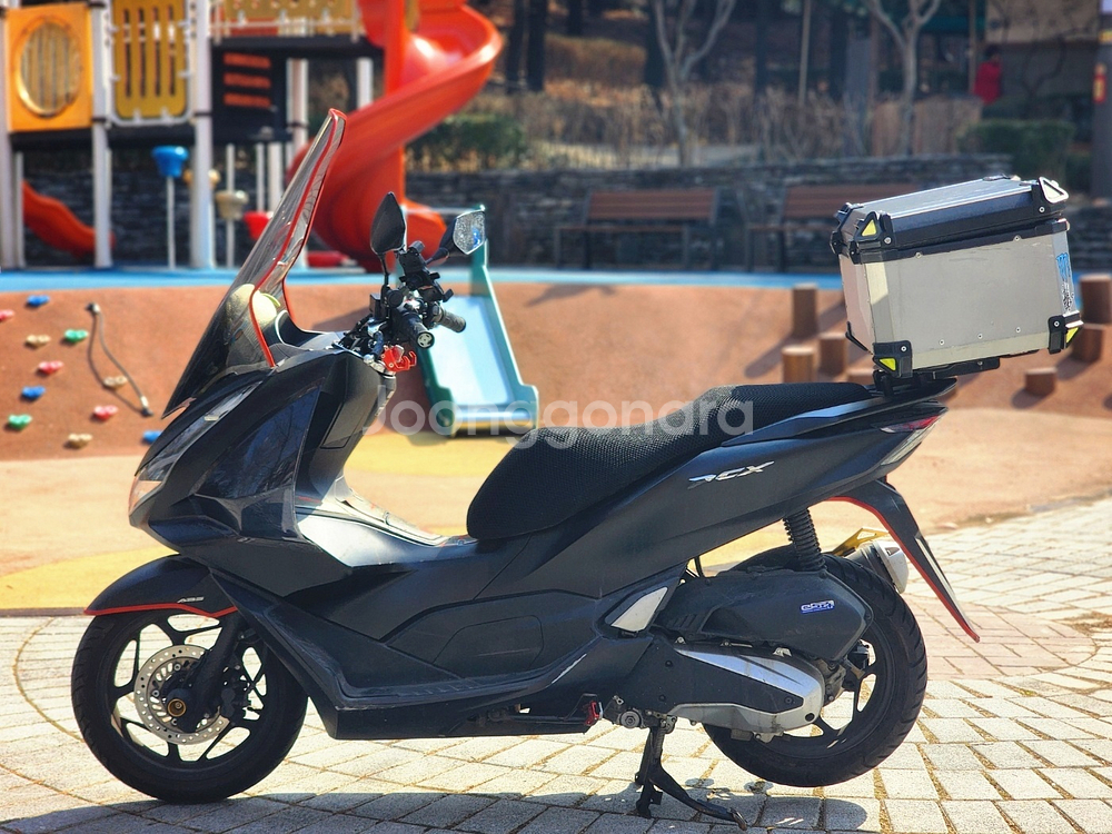 21년식 PCX125 ABS 배달세팅 블랙 팝니다--4